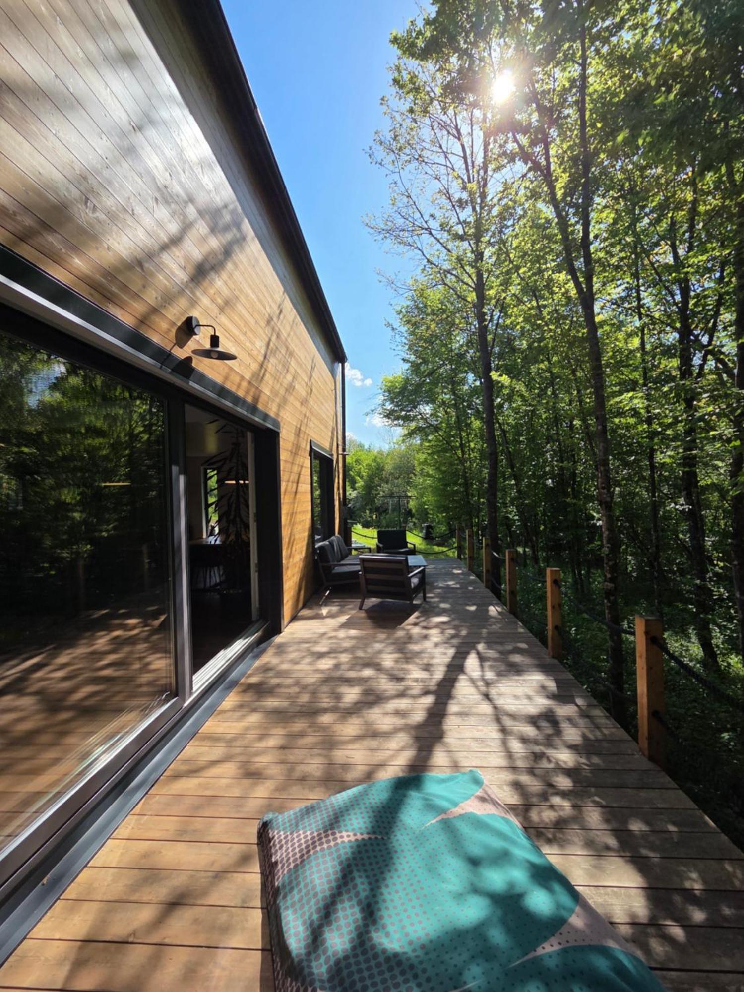 Tree Elements Treehouse Retreat Apartment สลูน ภายนอก รูปภาพ