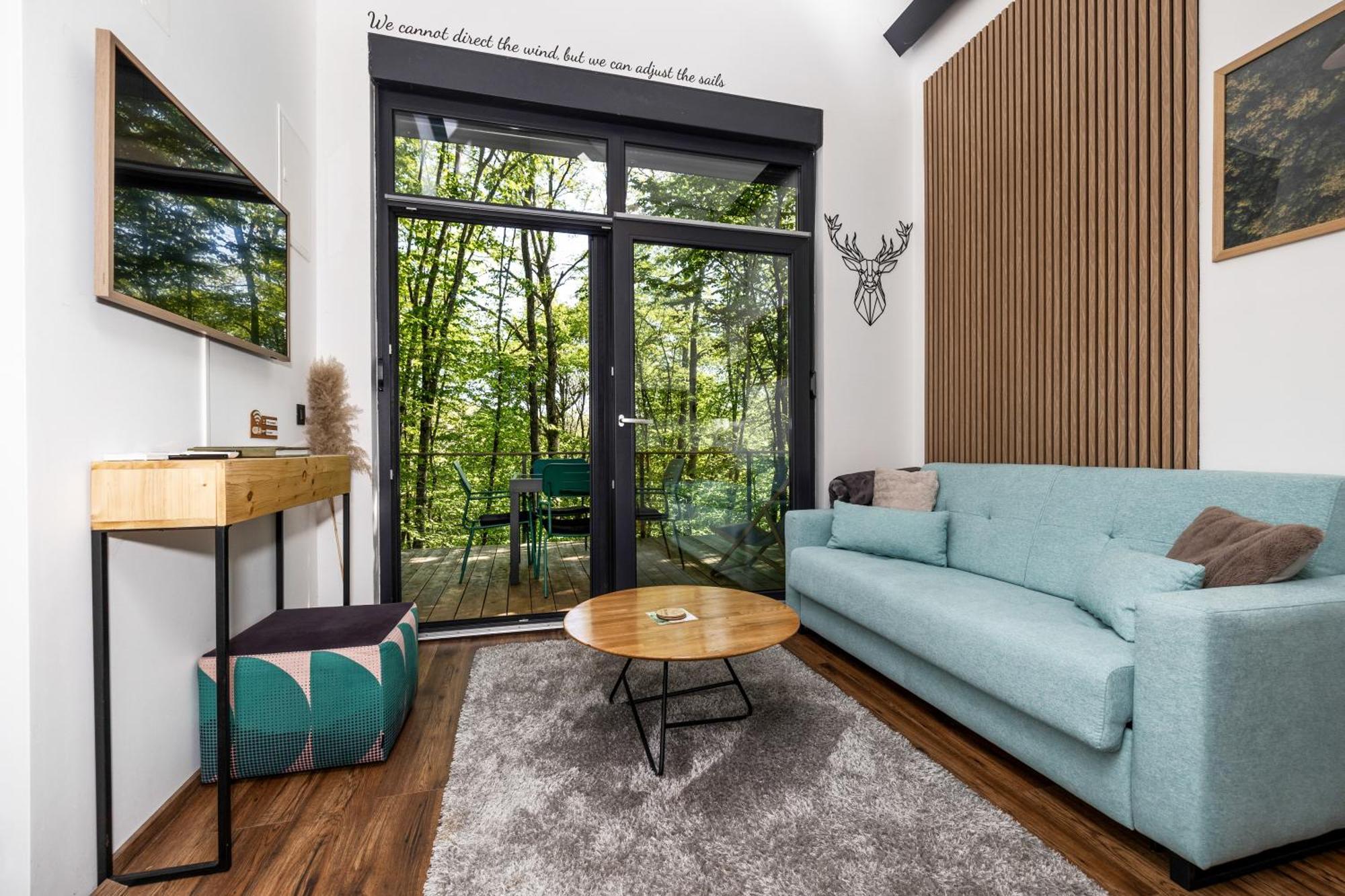 Tree Elements Treehouse Retreat Apartment สลูน ภายนอก รูปภาพ