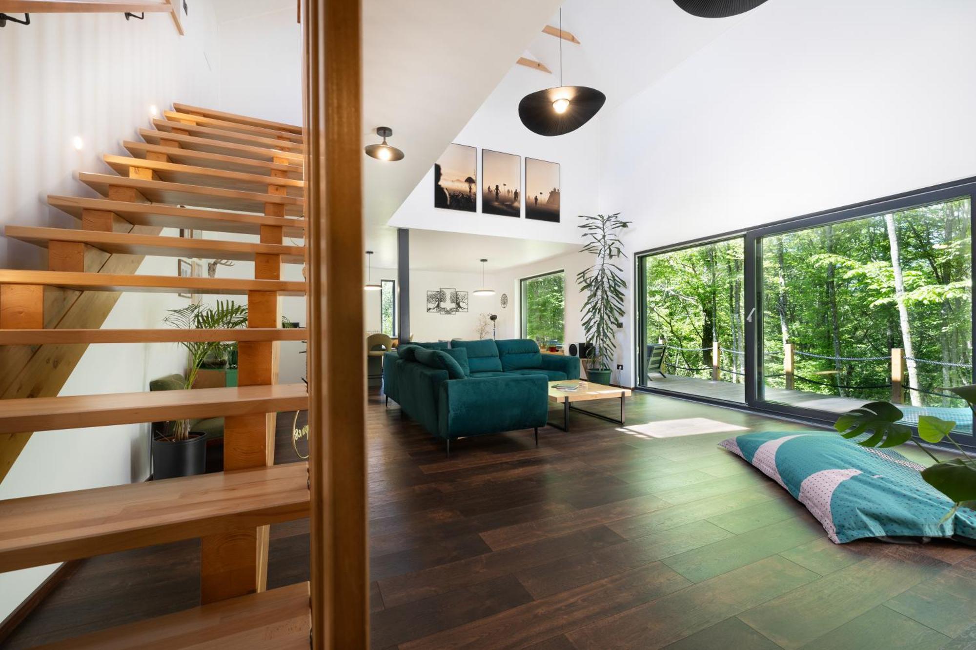 Tree Elements Treehouse Retreat Apartment สลูน ภายนอก รูปภาพ
