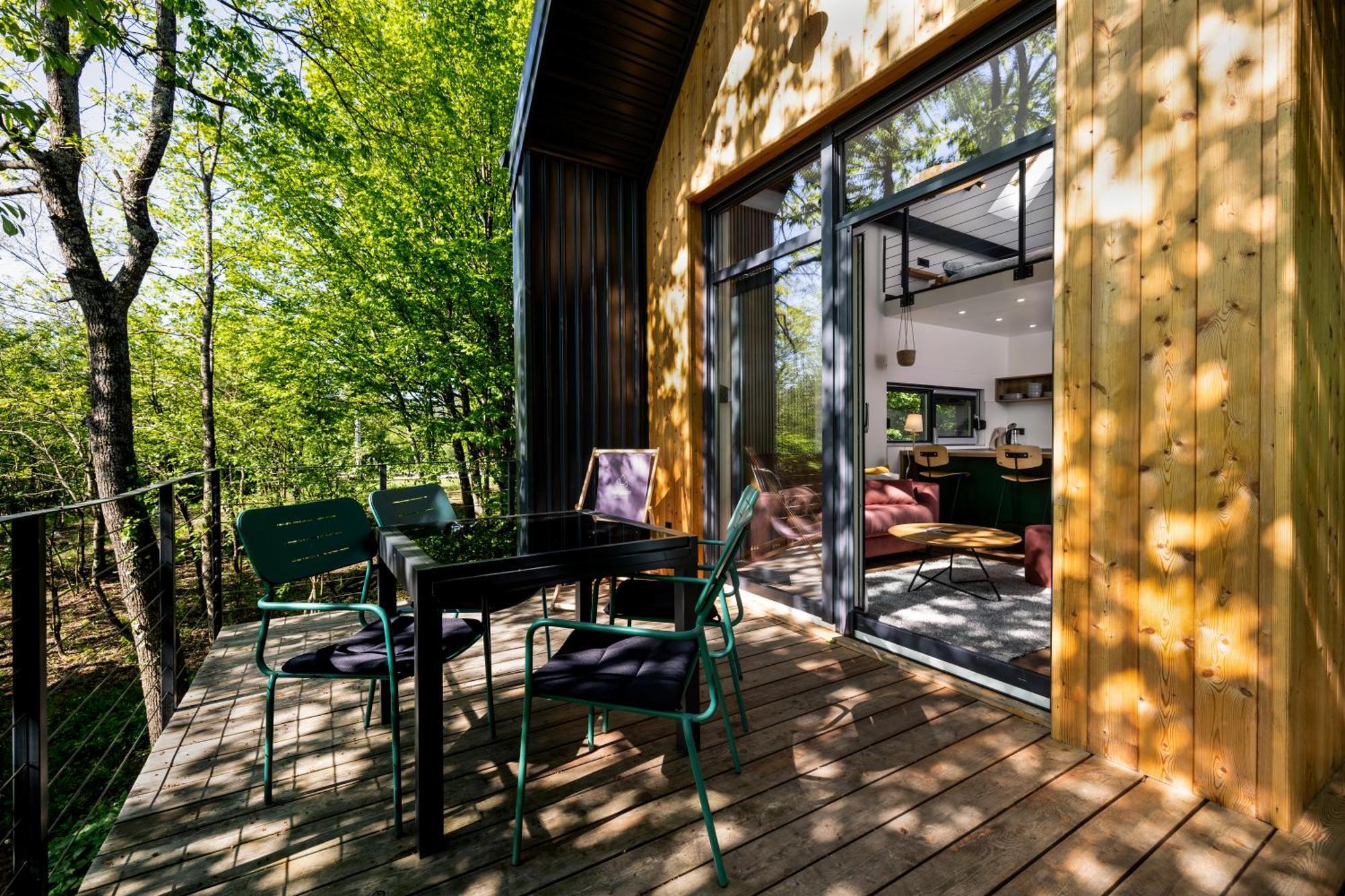 Tree Elements Treehouse Retreat Apartment สลูน ภายนอก รูปภาพ