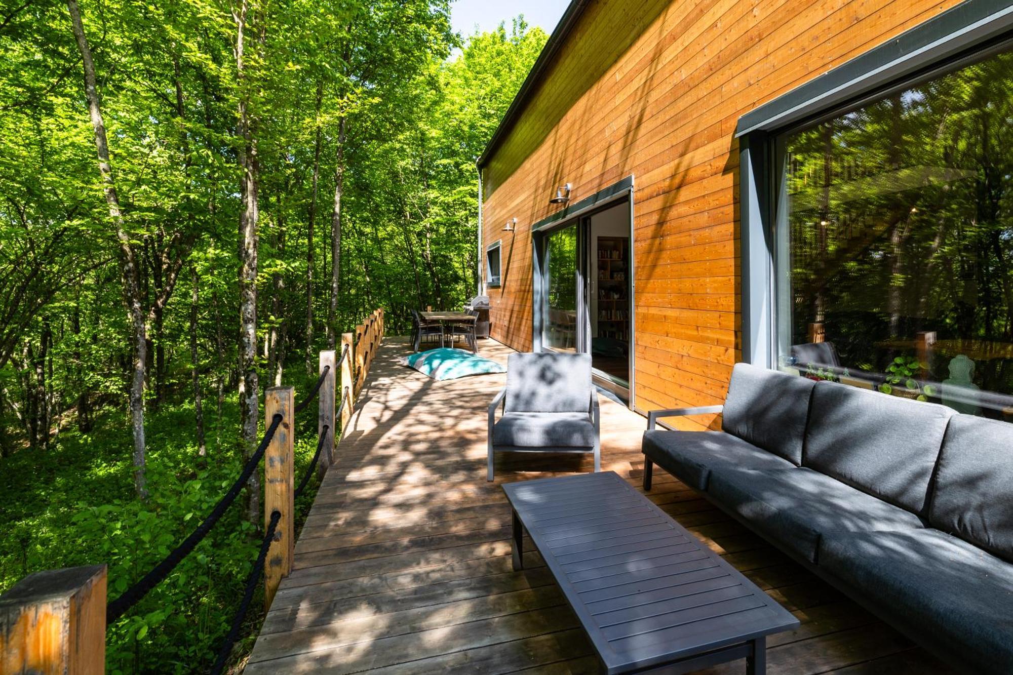 Tree Elements Treehouse Retreat Apartment สลูน ภายนอก รูปภาพ